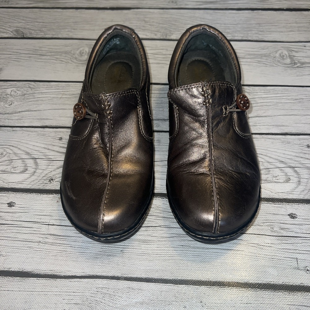 Clarks Bronze Leather Women's Size 8.5w Shoes Metallic Slip-Ons